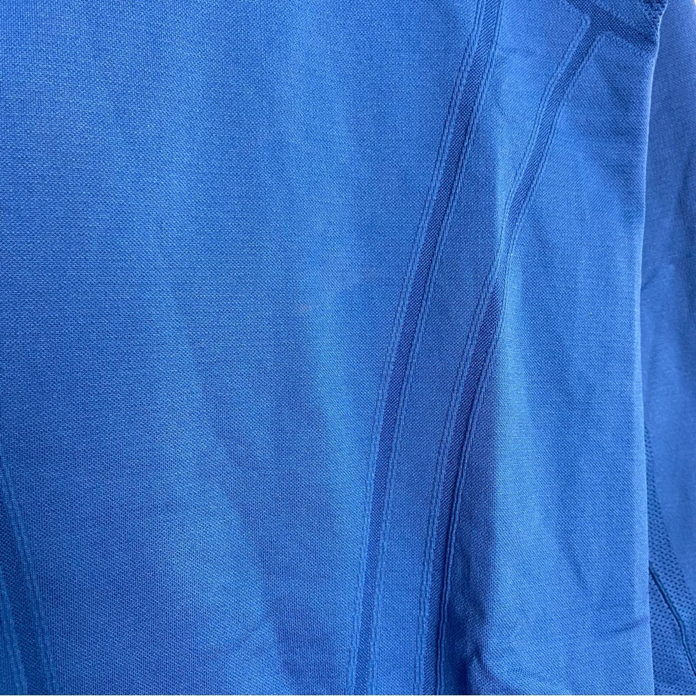 Ivivva Blue/Green Long Sleeve Active Top w/ Thumbholes Size 10 - Picture 4 of 7